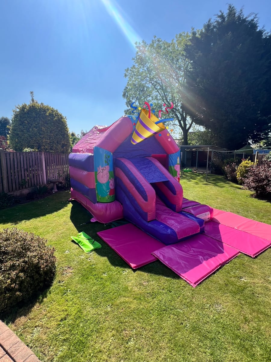 Combi Disco Castle Pink & Purple action shot 2